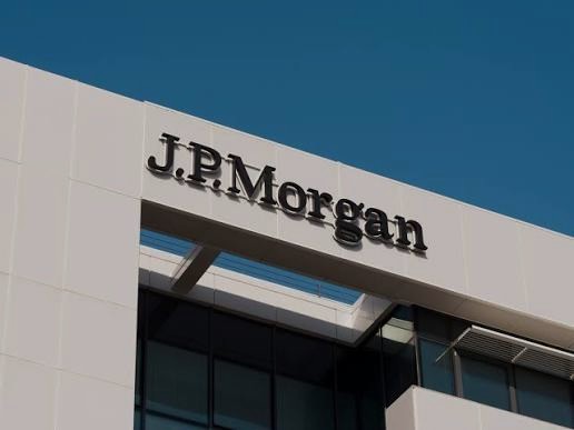 STOXX και J.P. Morgan: Ένα δισεκατομμύριο δολάρια στρέφουν τα βλέμματα στις ελληνικές τράπεζες