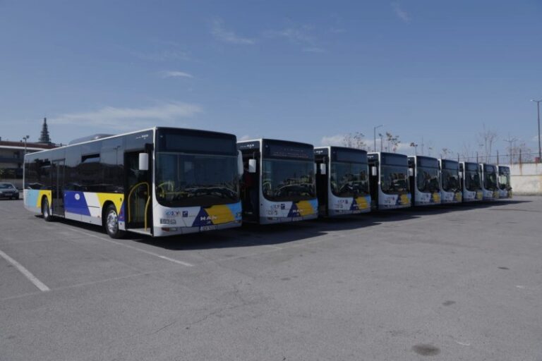 Ανανεώνεται ο στόλος των αστικών συγκοινωνιών με 1.700 νέα λεωφορεία έως το 2028